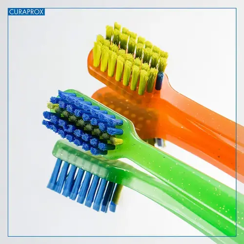 Escova de Dente Curaprox Ortho Ultra Soft Cores Sortidas 1 Unidade