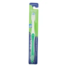 Escova de Dente Oral B Pro Média 1 Unidade